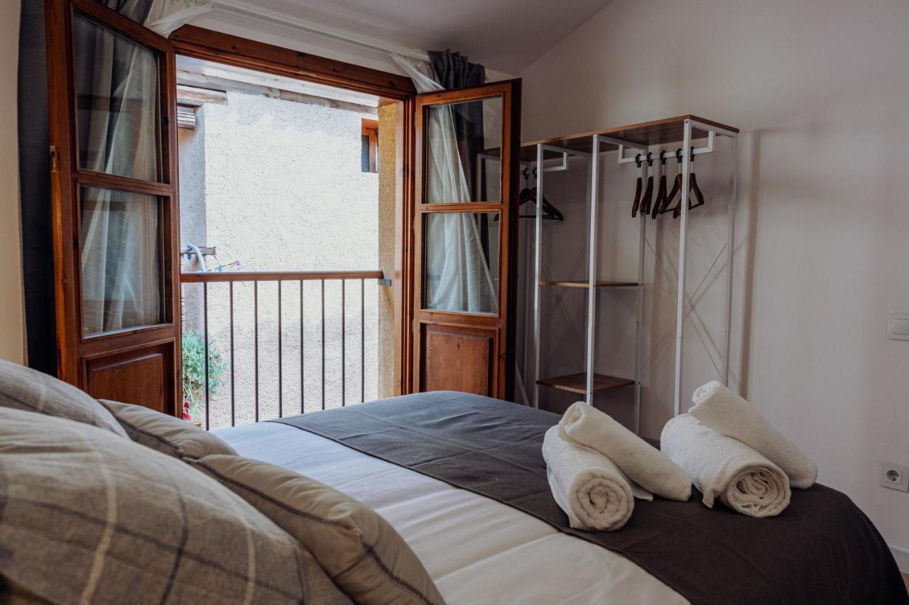 Apartamentos Fuendebanos Alquézar Екстериор снимка